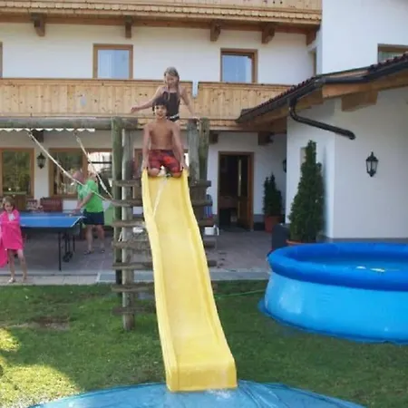 2 - Oberhaushof Farm *